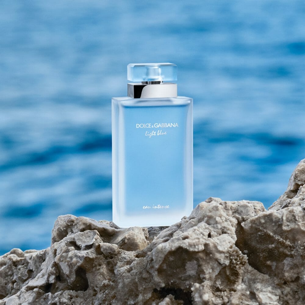 Perrfume-light-blue-intense-marca-dolce-gabbana-para-mujer-de-Perfumes-y-marcas-El-Mejor-Perfume-solo-originales